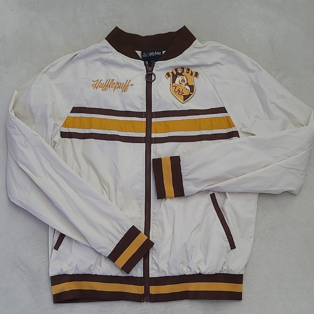 Harry Potter Hufflepuff Bomber Jacket XS White Gold Brown Zip Up Varsity Wizard
